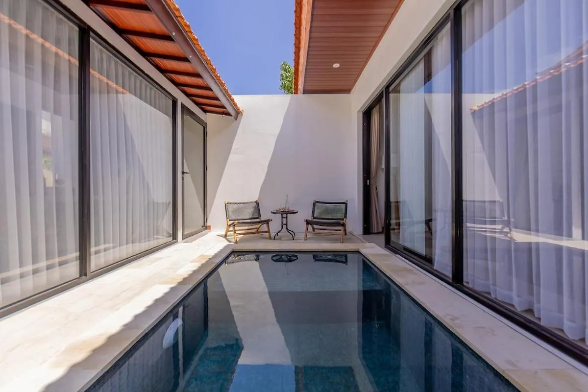 Villa Fenix Brand New 1Br Villa In Umalas, Bali 科洛布坎 印尼