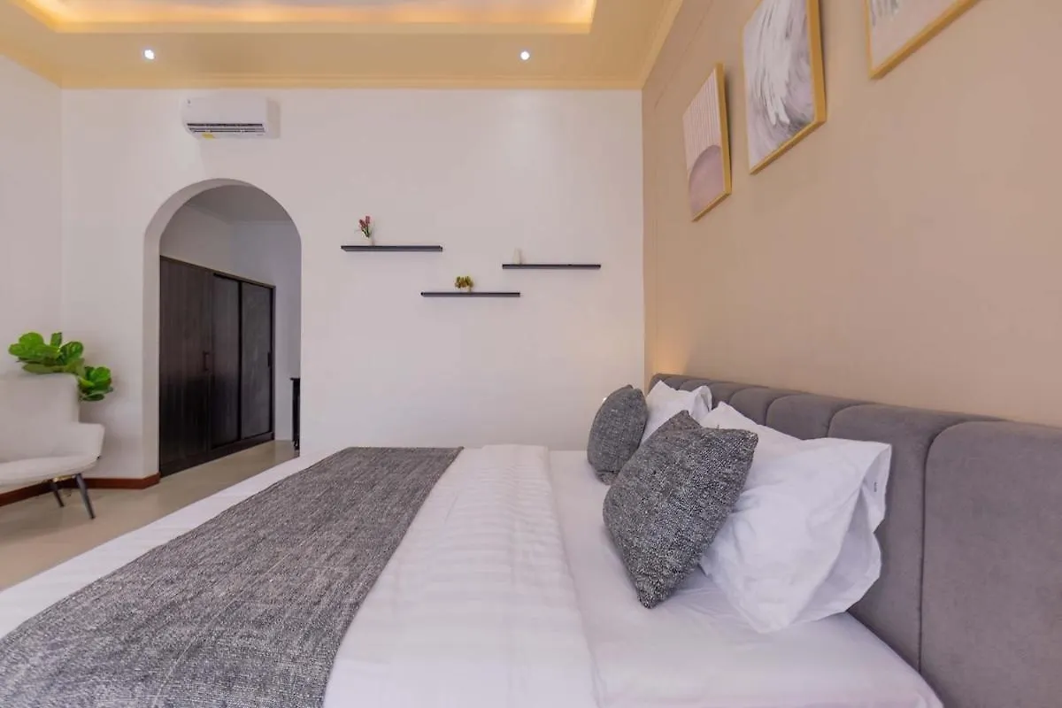 Villa Fenix Brand New 1Br Villa In Umalas, Bali 科洛布坎 0*,